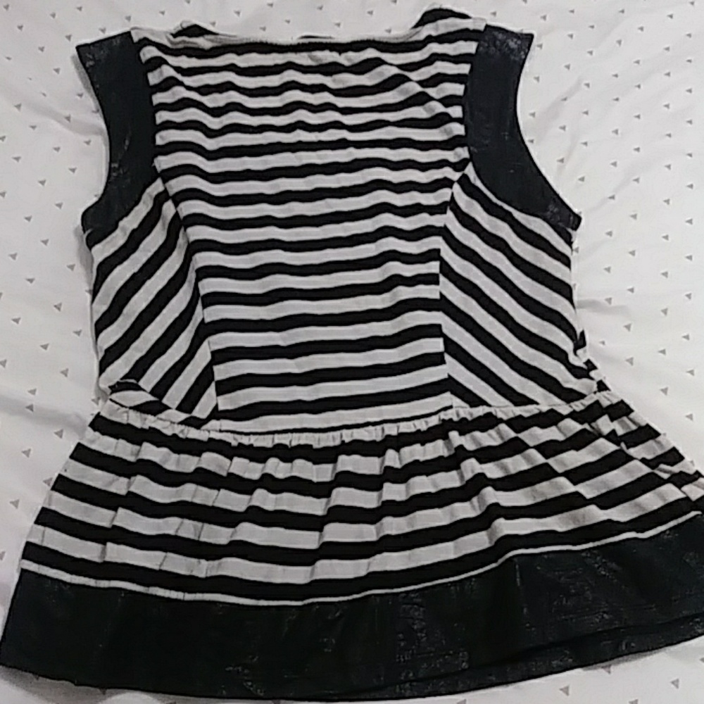 Top - Picture 5 of 6